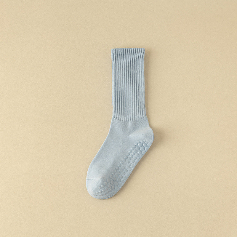 Macaron color Pilates/yoga socks mid-tube non-slip