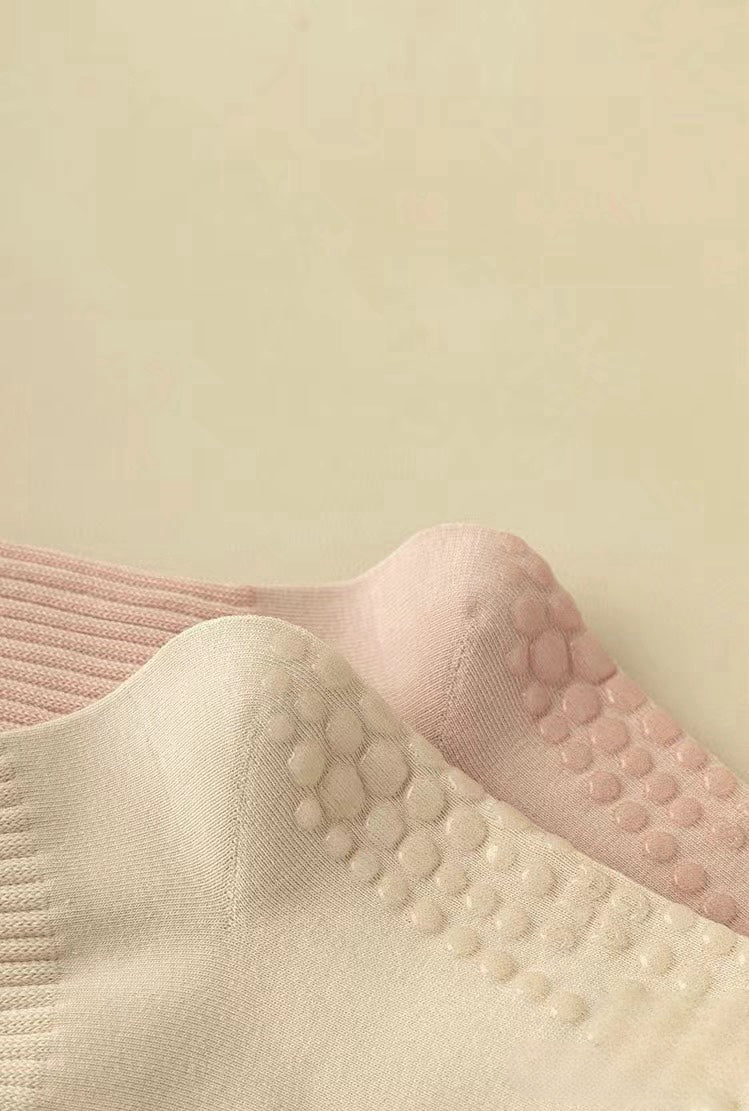 Macaron color Pilates/yoga socks mid-tube non-slip
