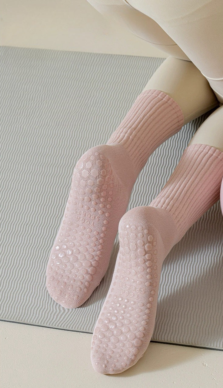 Macaron color Pilates/yoga socks mid-tube non-slip
