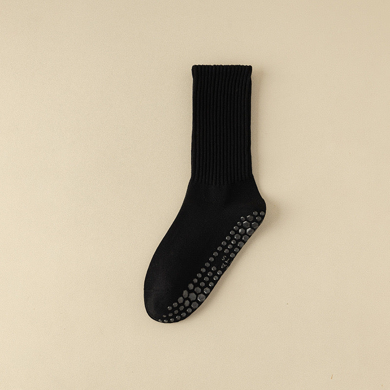 Macaron color Pilates/yoga socks mid-tube non-slip