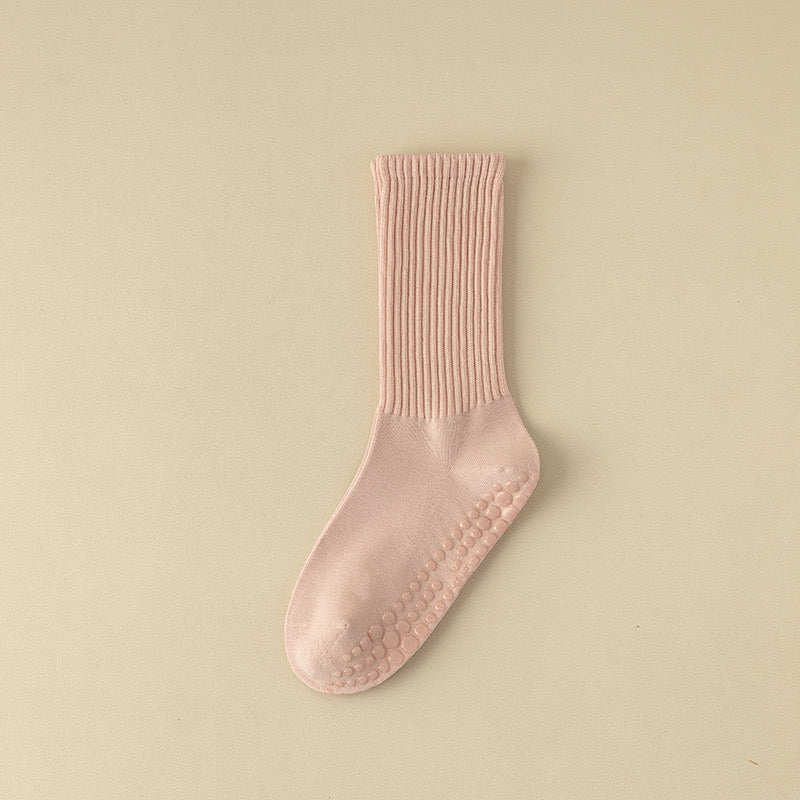 Macaron color Pilates/yoga socks mid-tube non-slip