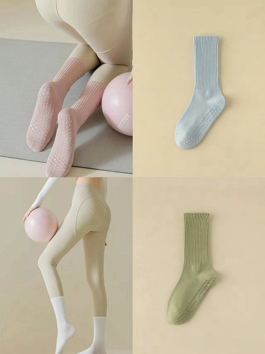 Macaron color Pilates/yoga socks mid-tube non-slip